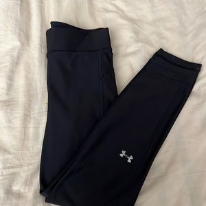 Women’s UA HeatGrear capris